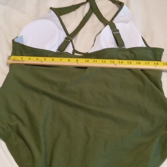 NWT Yonique Women's Army Green One piece Size 22W Swimsuit. Plus, Adjustable - Picture 8 of 9